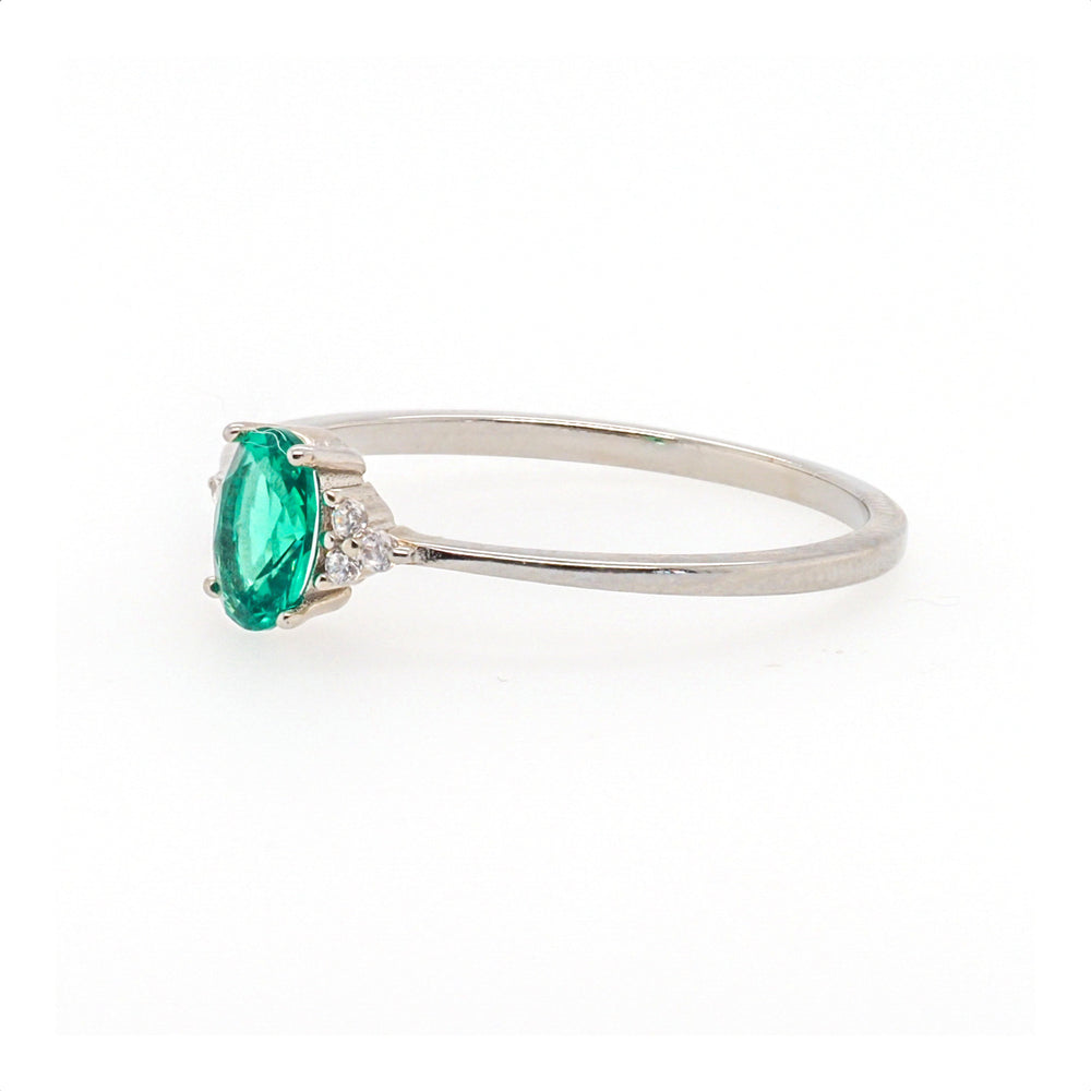 925 Sterling Silver Petite Oval Emerald CZ Ring