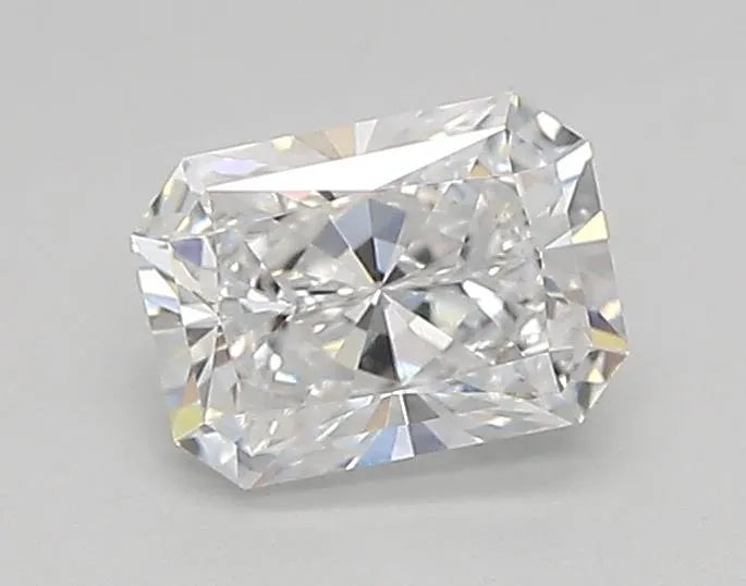 0.50ct Radiant Lab Grown Diamond (Colour D, Clarity VVS2, IGI Certified)
