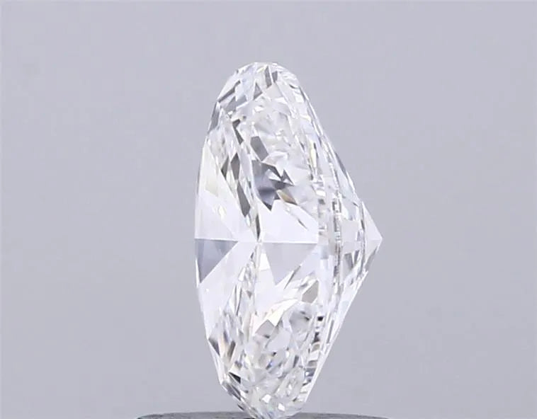 1.50ct Oval Lab Grown Diamond (Colour D, Clarity VVS2, IGI Certified)